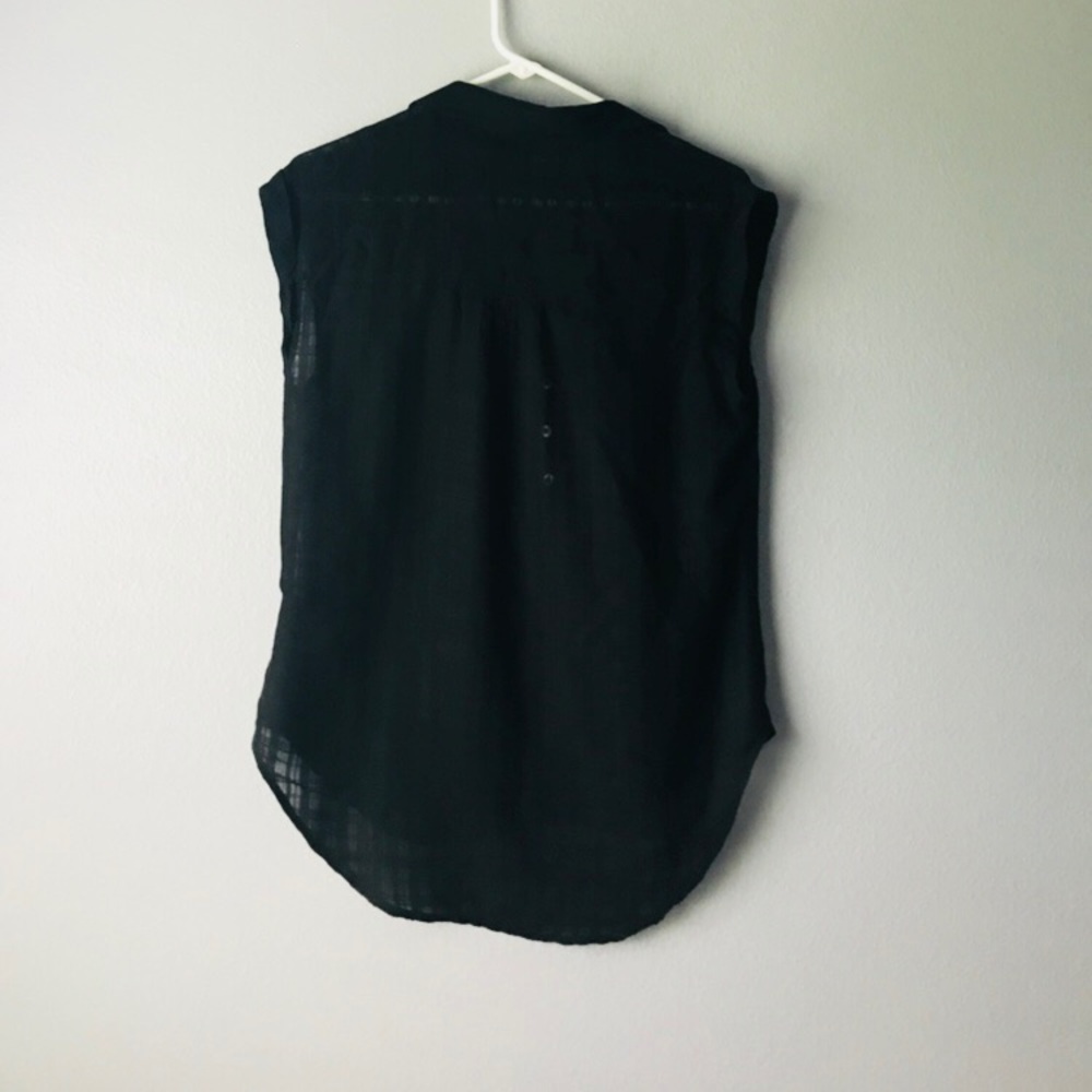 🔥Guess blouse - Picture 7 of 8